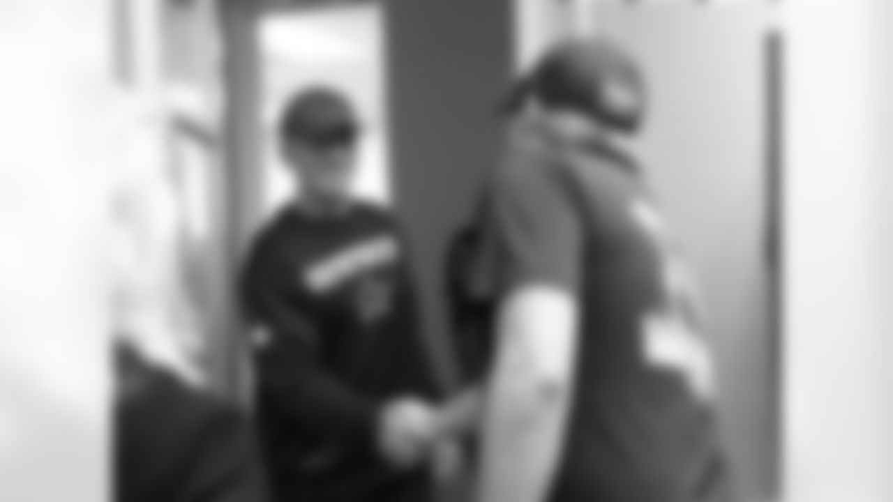 tempJasonAldean_050713_013.jpg