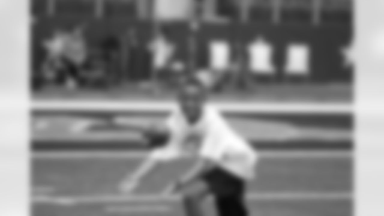 temp20140816_DAL_Moms_Safety_Clinic_quickies051.jpg