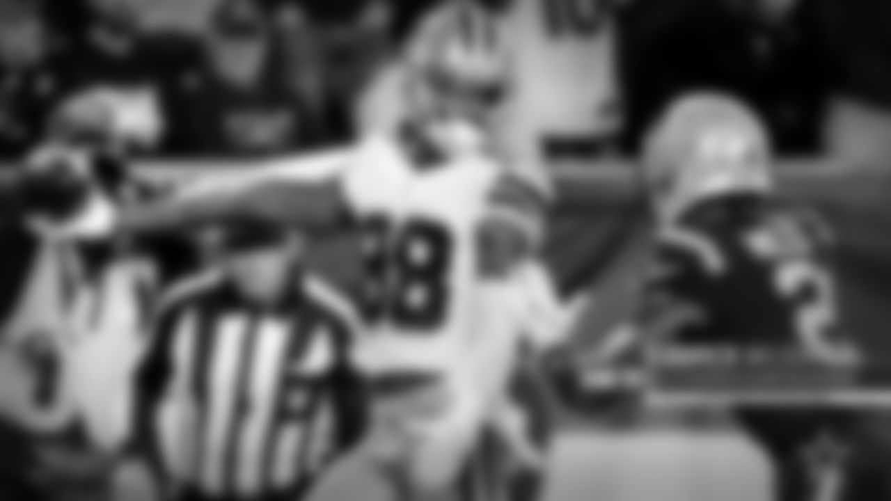 4. CeeDee Lamb (6) – The second-year wide receiver was the first player to score a touchdown for the Cowboys this year, hauling in a 29-yard pass from Dak against the Bucs in Week 1.