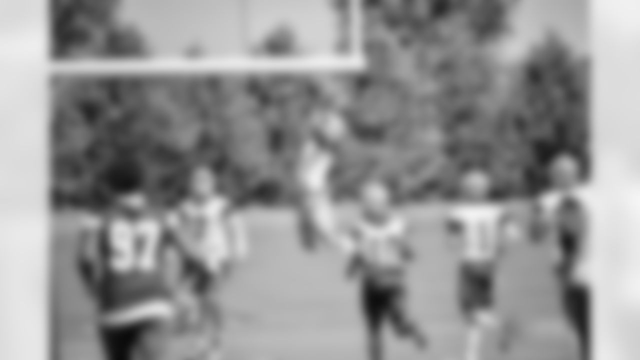 20180605_otas_dak_prescott_selects_jj_98281.jpg