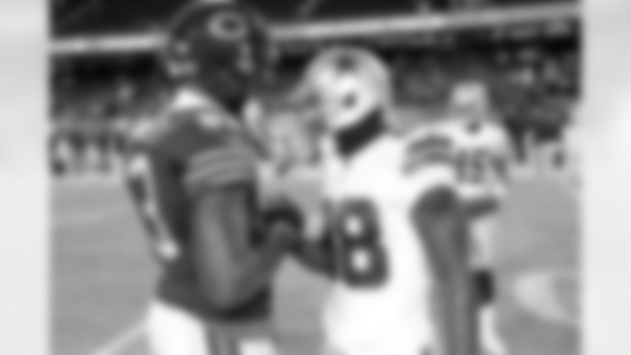 bennett_dez_20141204_dal_chi_quickies075.jpg