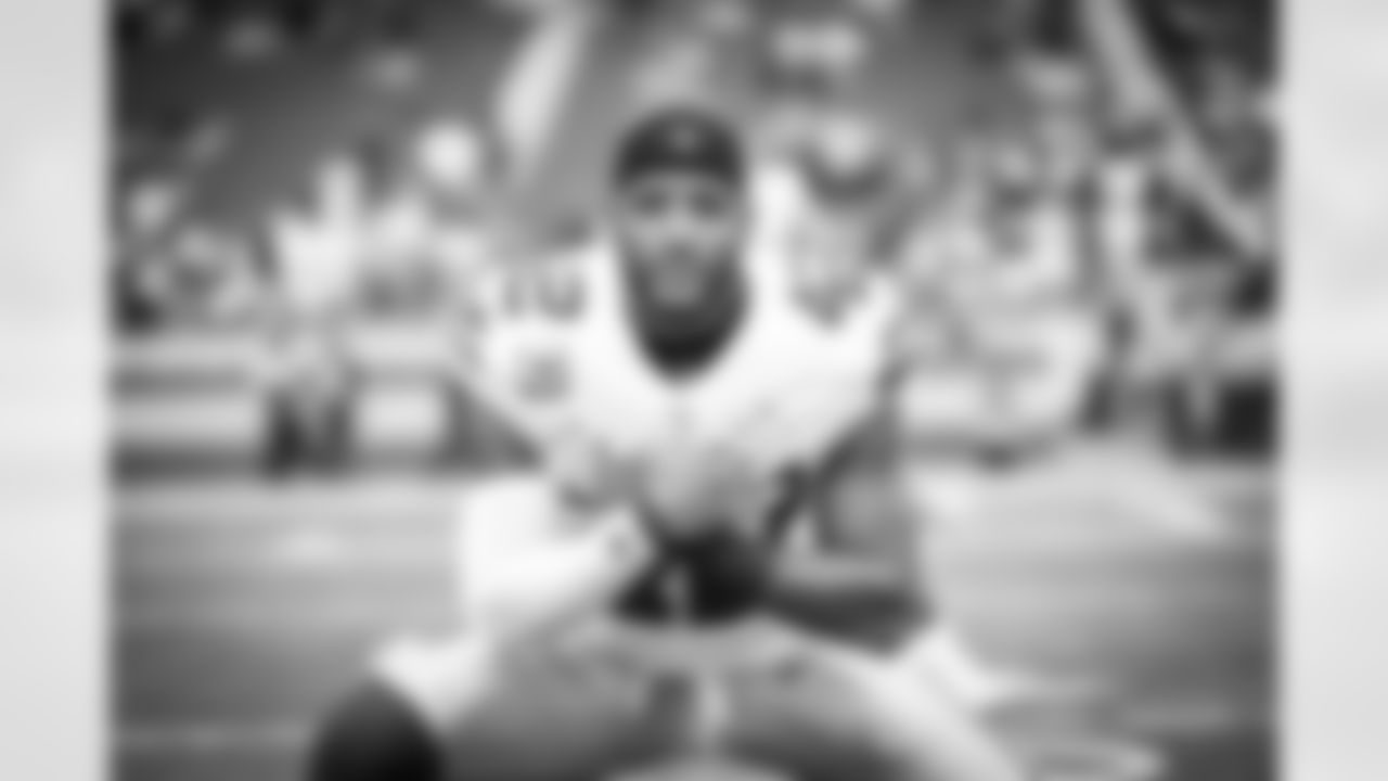20161002_dal_vs_sf_barry_church_selects_jj1224.jpg