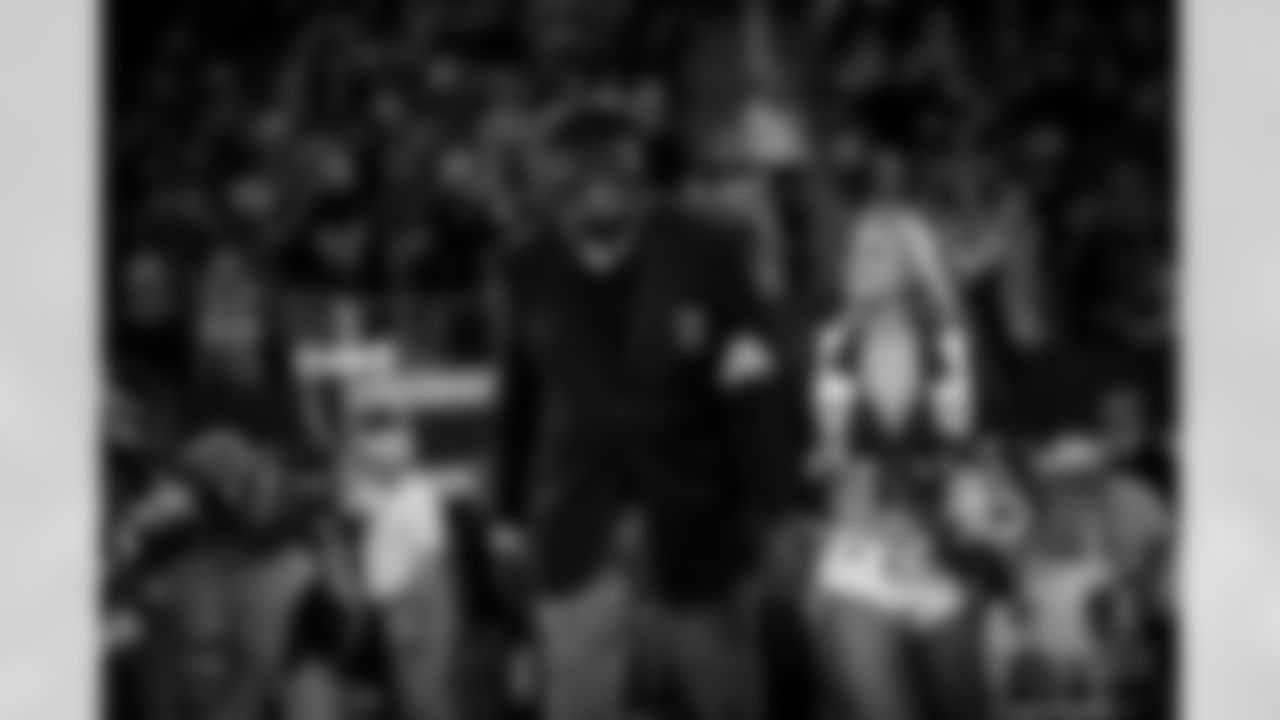 20181129_DAL_Halftime_JJ2061