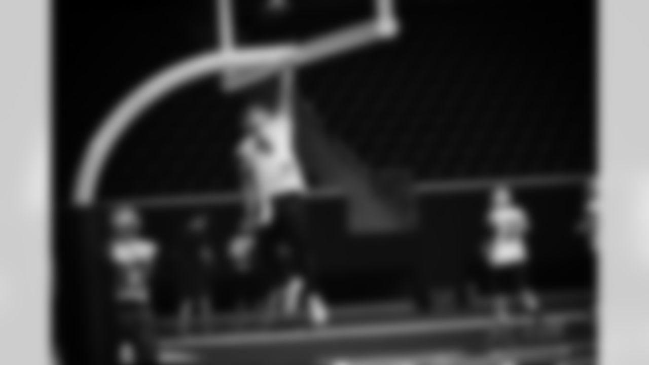 20161110_practice_selects_jj0342.jpg