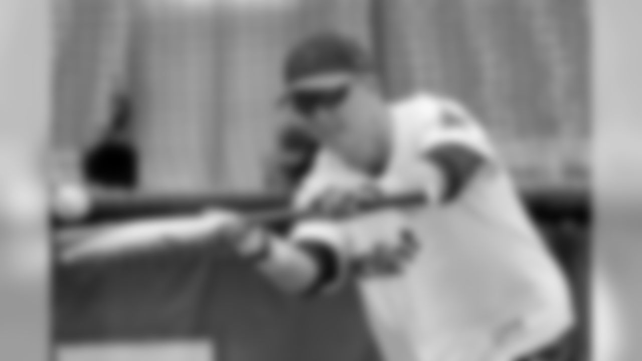 20160517_dal_reliant_homerun_derby_quickies101.jpg