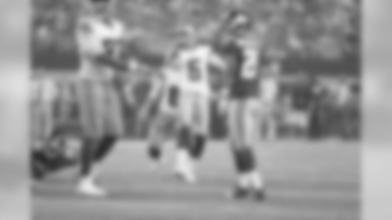 temp20130908_NYG_DAL_quickies114.jpg