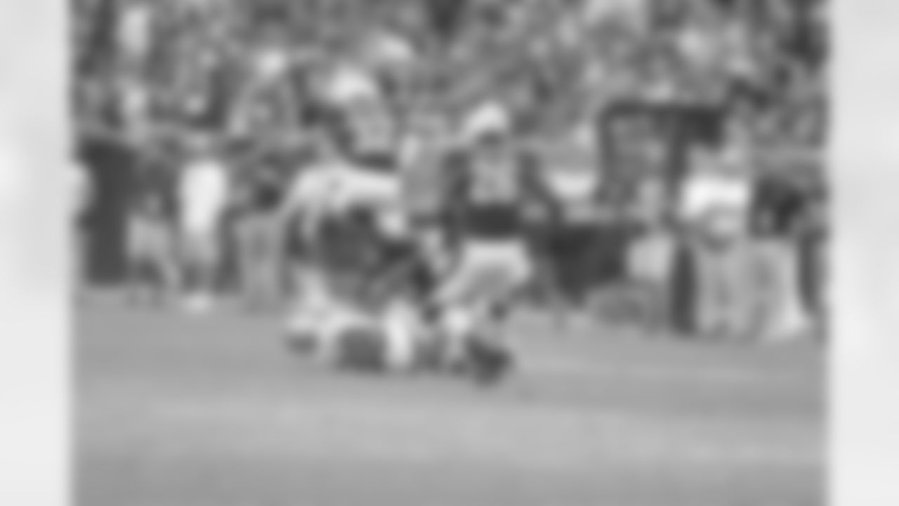 temp20130817_DAL_AZ_quickies074.jpg