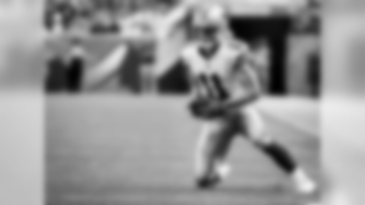 Dallas Cowboys wide receiver Cole Beasley runs against the Denver Broncos during the second half of an NFL football game, Sunday, Sept. 17, 2017, in Denver. (AP Photo/Jack Dempsey)