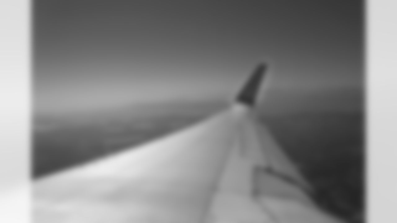 20150728_dal_pointmugu_american_airlines02.jpg