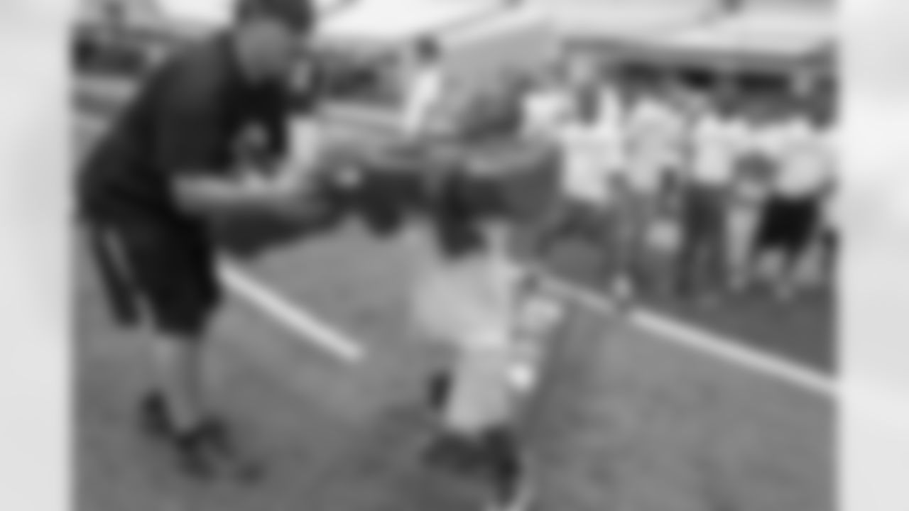temp20140816_DAL_Moms_Safety_Clinic_quickies075.jpg