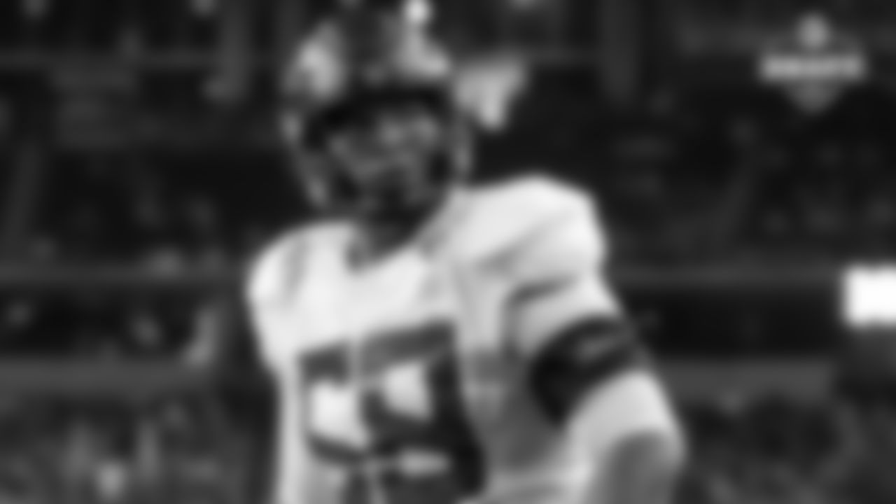 Penei Sewell, Offensive Tackle, Oregon, Junior
Picked By: Lance Zierlein (NFL.com)
Sewell could provide the versatility the Cowboys need at the offensive line right now. If they take him in the first round in April, they can wait until August to decide if they want to play him at guard or tackle.