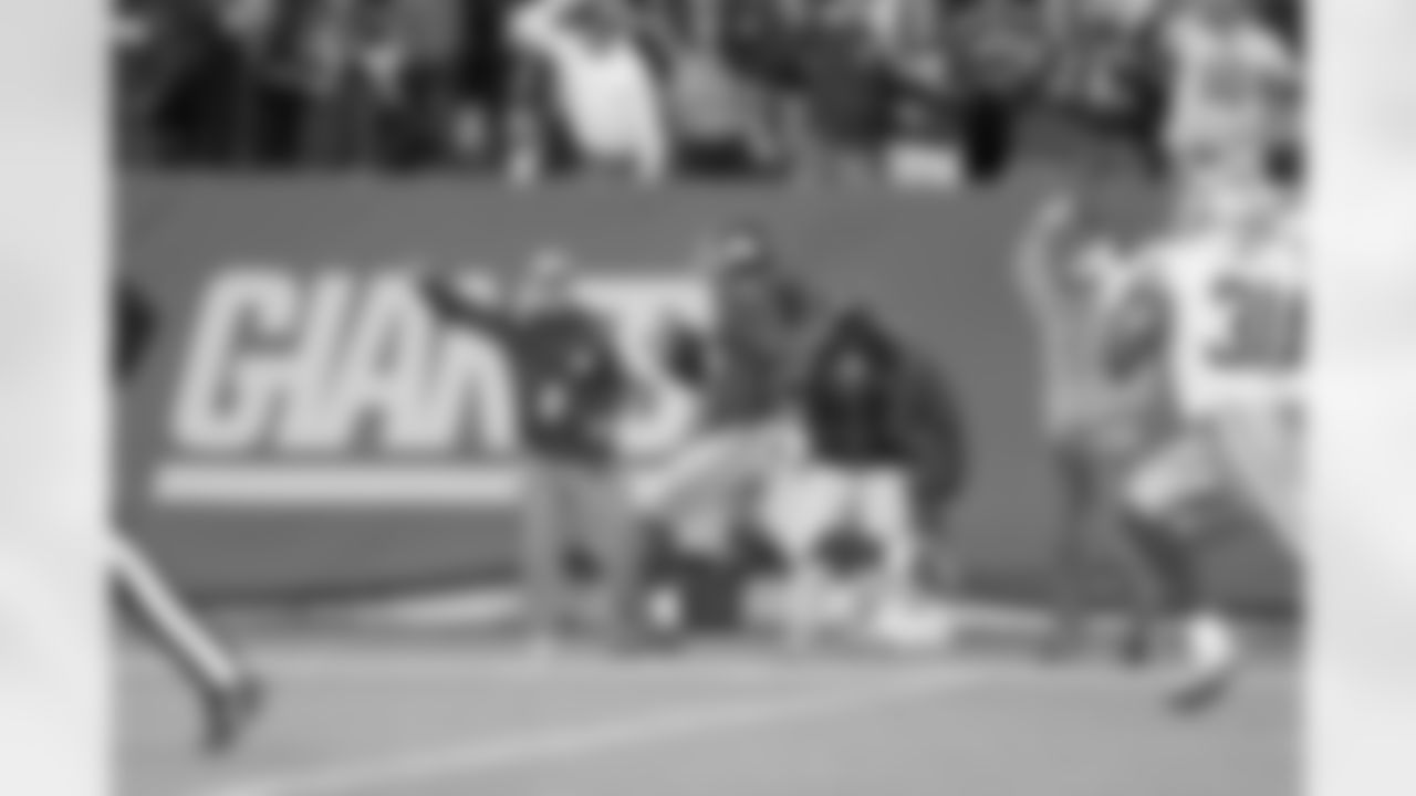 25 October 2015: Views
of the Dallas Cowboys during the Cowboys 27-20 loss to the New York Giants at MetLife Stadium in Newark, New Jersey. Photo by James D. Smith/Dallas Cowboys
