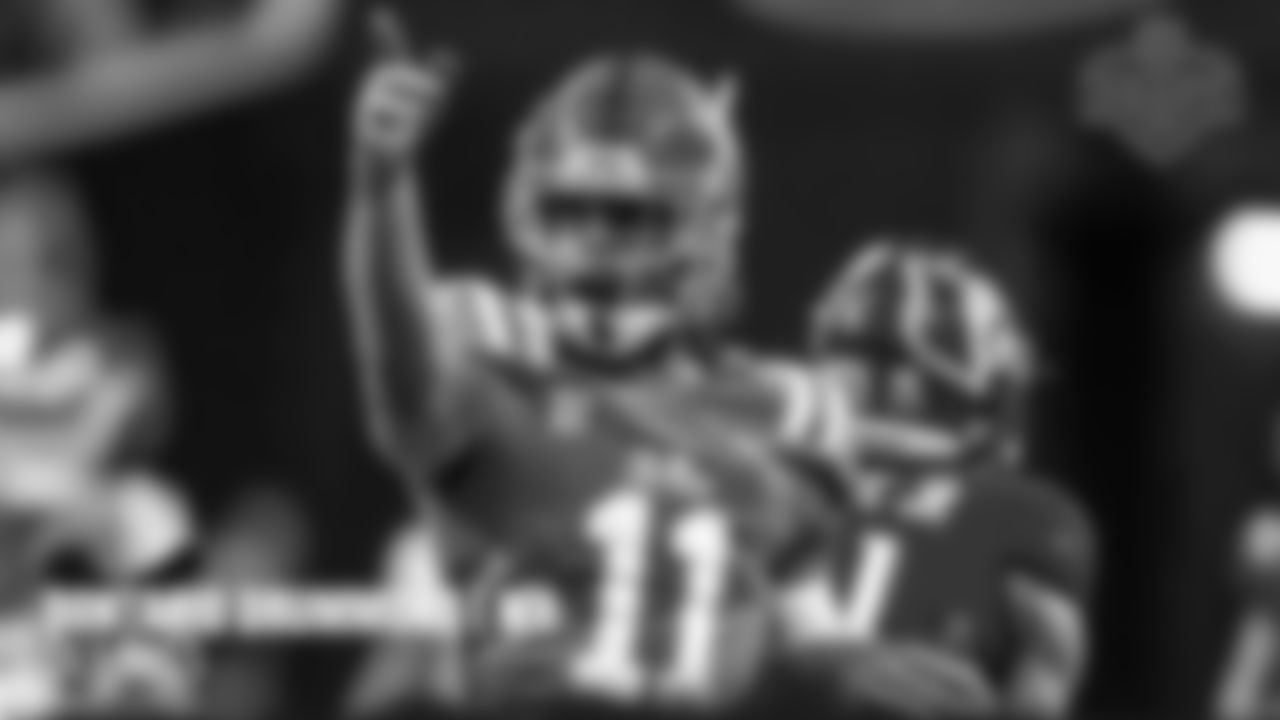 Cowboys-Targets-For-Day-2-Include-TEs,-WRs,-DEs-24