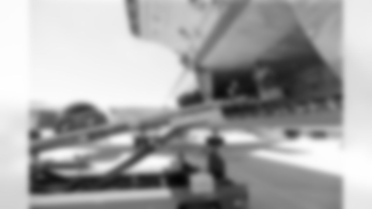 20150728_dal_dfw_luggage_truck13.jpg