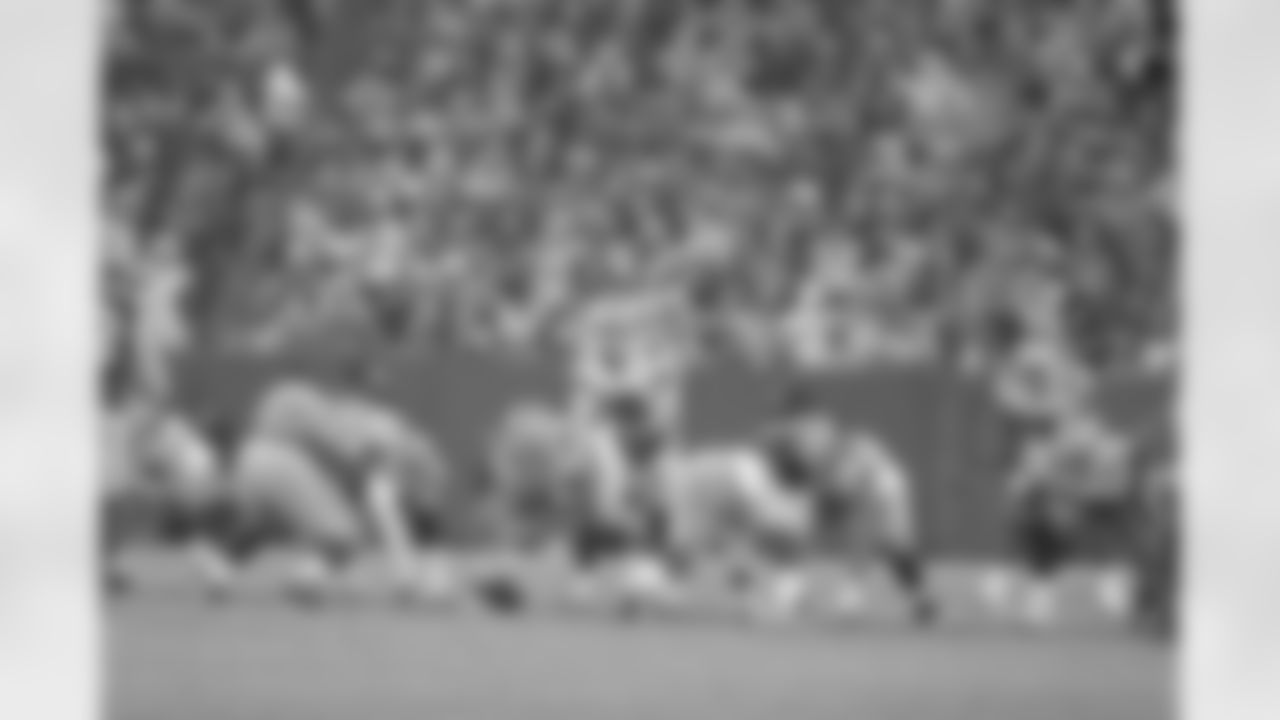 13 December 2015: Views
of the Dallas Cowboys during the 28-7 loss to the Green Bay Packers at Lambeau Field in Green Bay, Wisconsin. Photo by James D. Smith/Dallas Cowboys