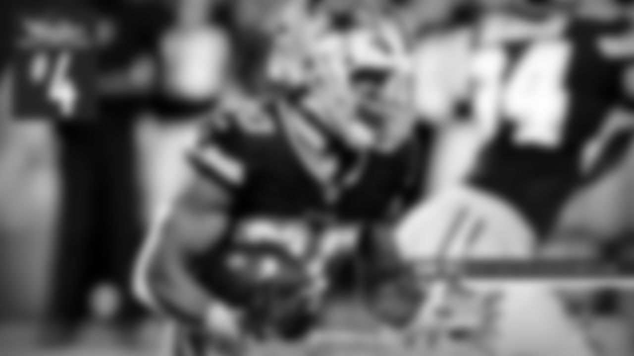 4. Tony Pollard — The mission to defeat the Giants at MetLife Stadium was largely rooted in the ability of the Cowboys to run the ball. Enter Tony Pollard and Ezekiel Elliott, both of whom landed critical punches to New York's defense, but it was Pollard who truly took the top off of the rushing attack on Monday night. He used his explosiveness to deliver his first 100-yard game since Week 2 of the 2021 season, showing a lot of toughness to go along with his speed and quickness.
