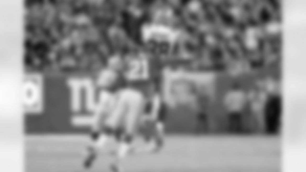dez_bryant_20141123_dal_nyg_quickies134.jpg