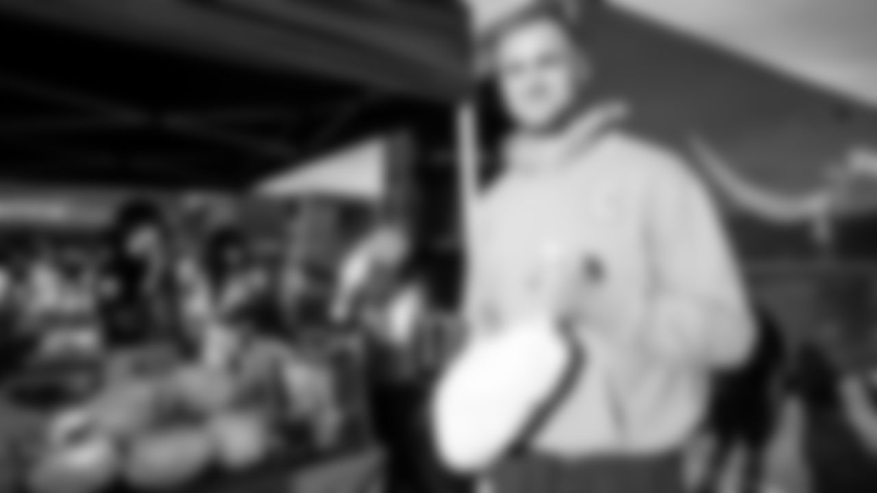 The Thanksgiving Turkey Distribution at Hard Rock Stadium Lot 17/18 on Tuesday, Nov. 22, 2022 in Miami Gardens, Fla. (Lauren/Miami Dolphins via AP)