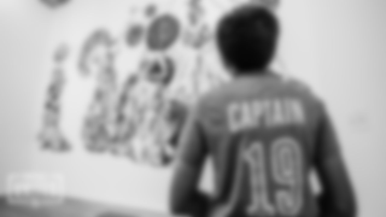 The Football United Captains Program visit The PAMM Perez Art Museum at Biscayne Blvd ÅÝܽÊÓÆµ, Florida on November 11, 2019. (Jose A Pineiro/M