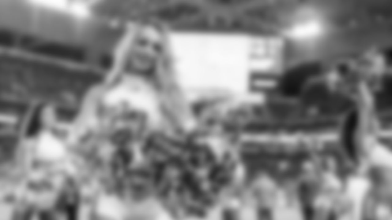 Miami Dolphins Cheerleaders during a Week 10 NFL football game against the Baltimore Ravens Thursday, Nov. 11, 2021 in Miami Gardens, Fla. (Adler Garfield/Miami Dolphins)