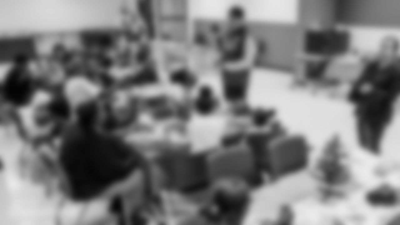 122018-KennyStillsHolidayEvent-CG0094