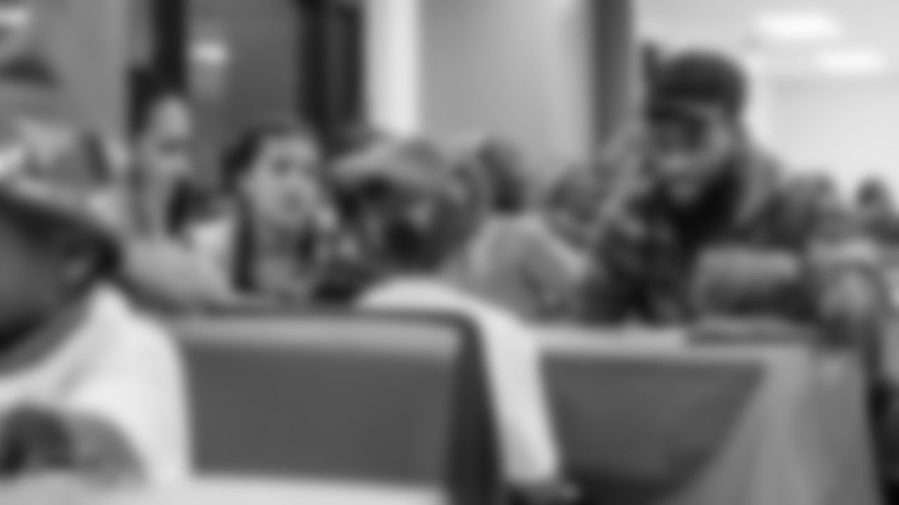 122018-KennyStillsHolidayEvent-CG0037