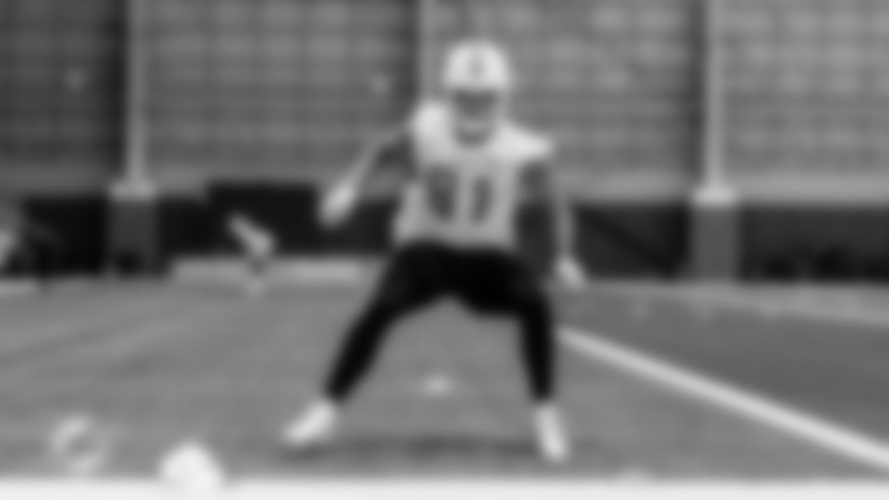 Miami Dolphins tight end Durham Smythe (81) during practice at the Baptist Health Training complex on Monday, Nov 21st, 2022 in Miami Gardens, Fla. (Brennan Asplen/Miami Dolphins)