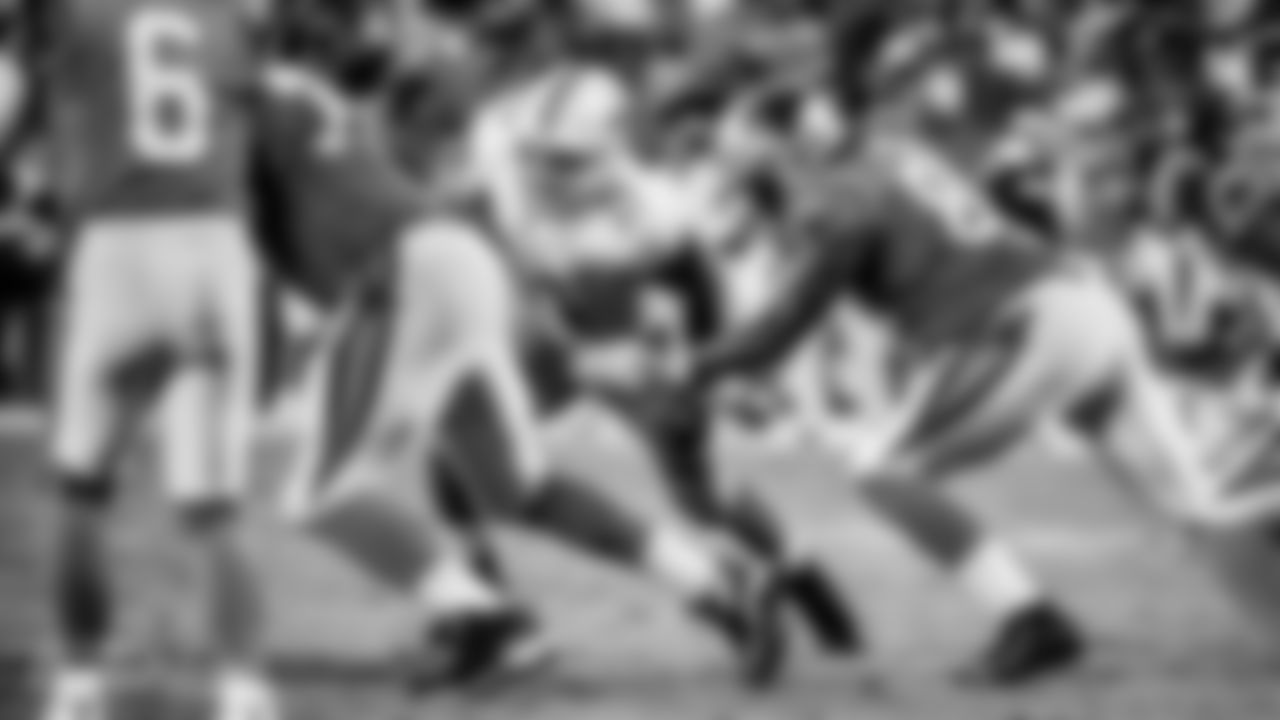 Cameron Wake, Defensive End