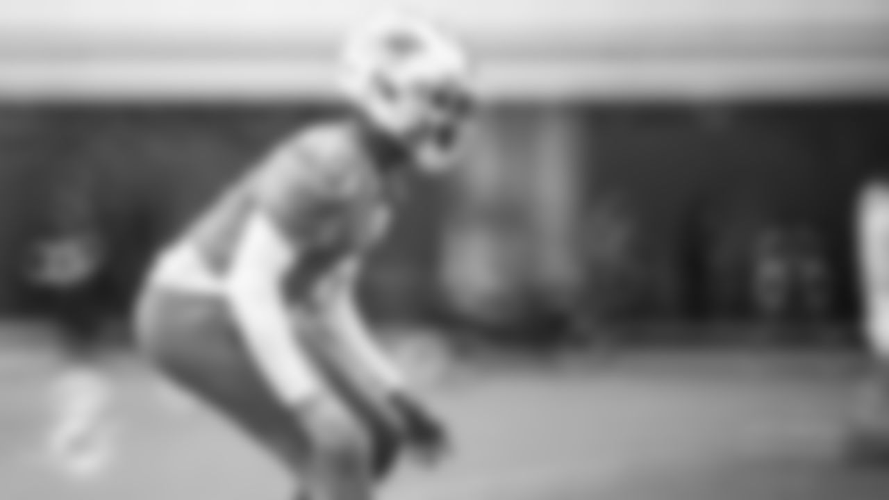Miami Dolphins cornerback Noah Igbinoghene (9) performing a drill during football practice on Wednesday, Dec. 21, 2022 in Miami Gardens, Fla. (Peter McMahon/Miami Dolphins)
