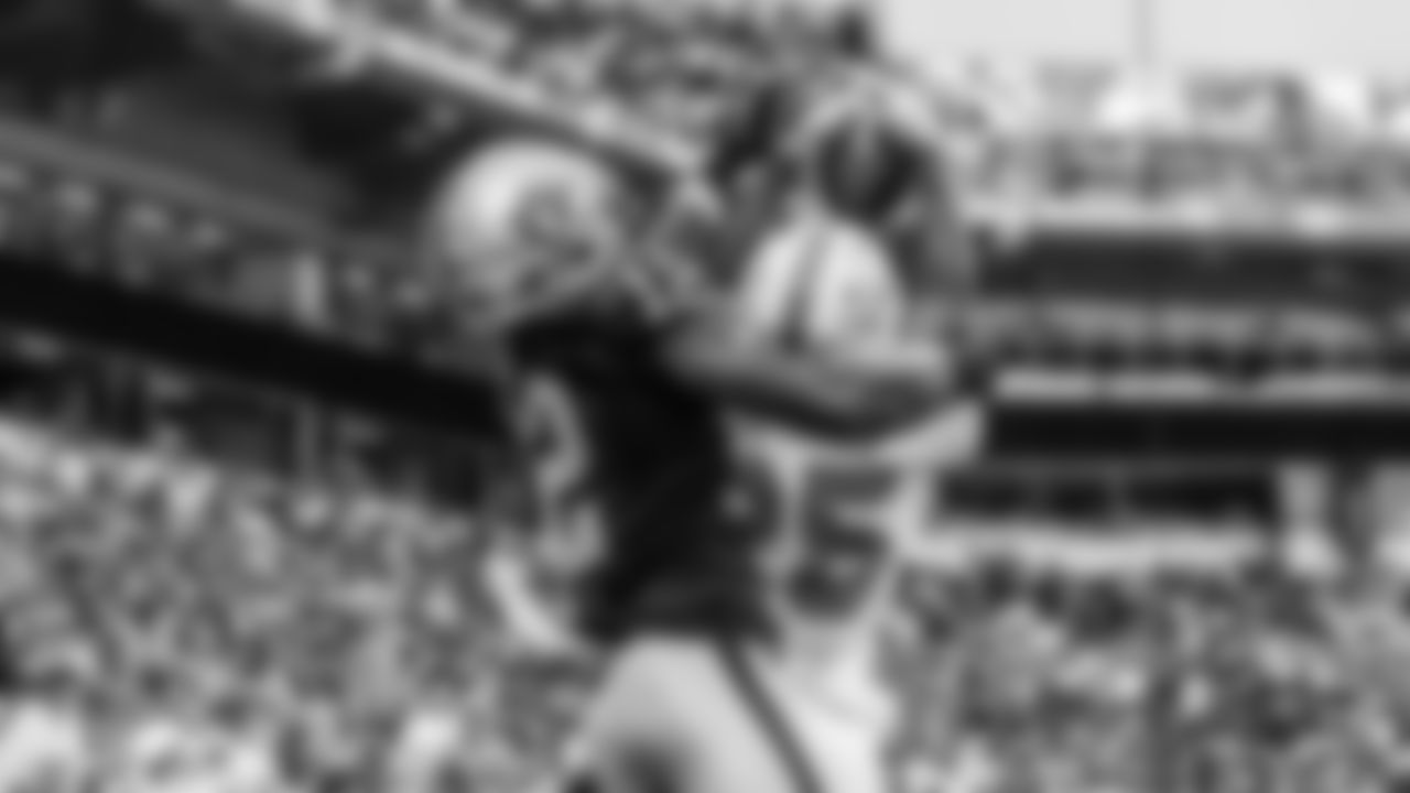 092318-RAIDERS-DOLPHINS-427