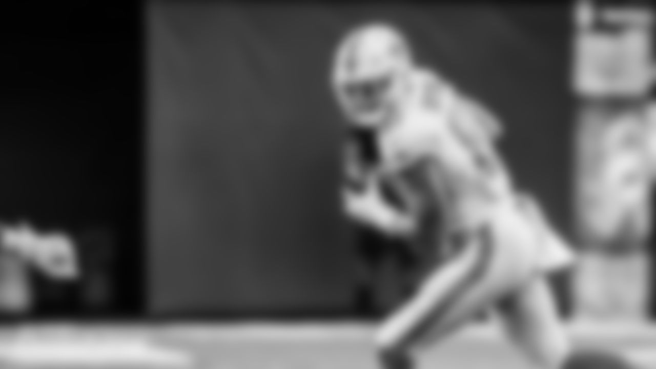 Tight end Durham Smythe (81) during a Week 8 NFL Football game against the Los Angeles Rams at Hard Rock Stadium in Miami Gardens, FL on November 1st, 2020. (Miami Dolphins)