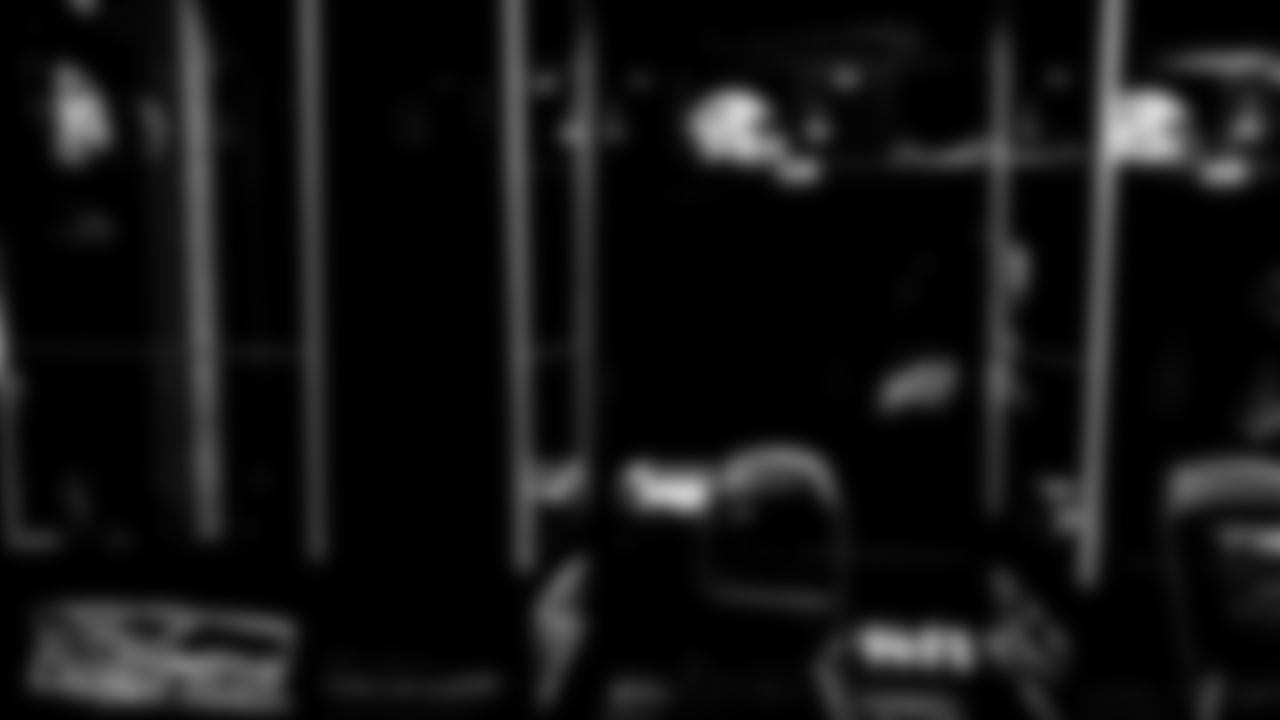 L1940736
