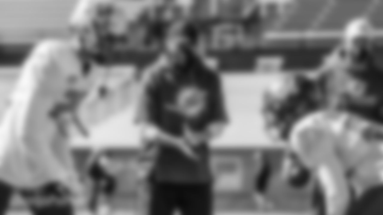 012821-SeniorBowlPractice-pm1363