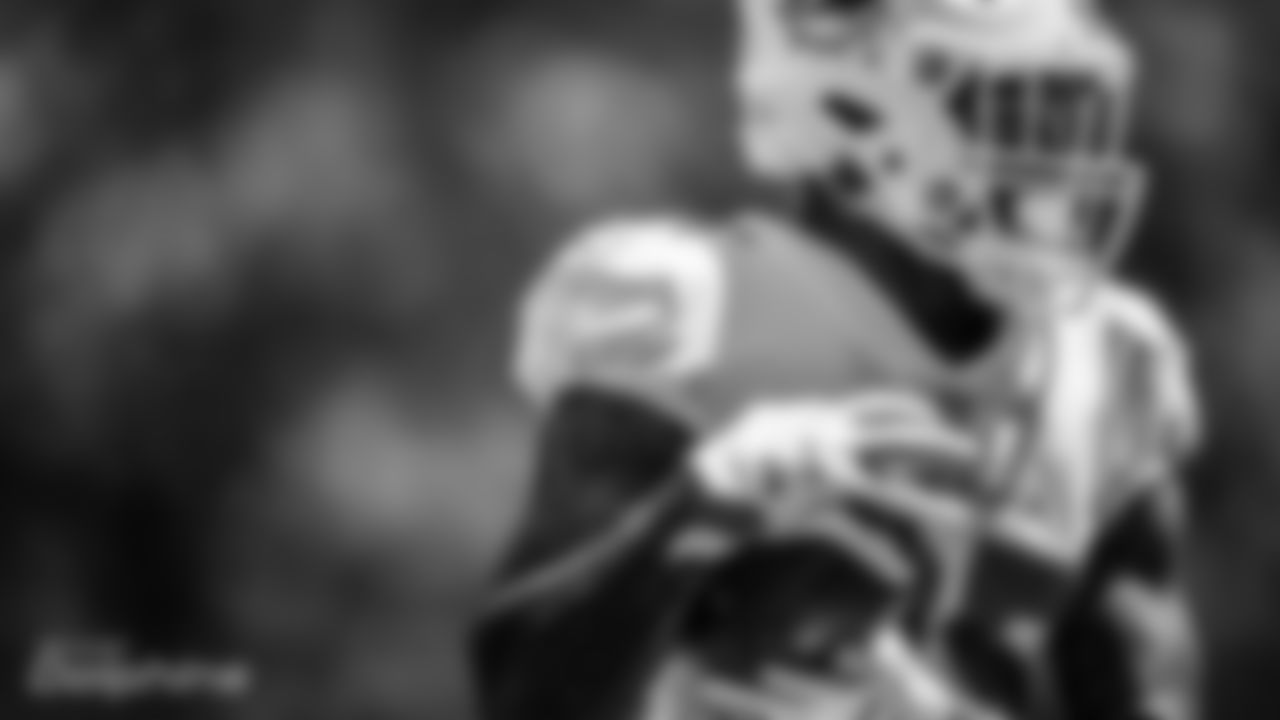 092318-RAIDERS-DOLPHINS-252