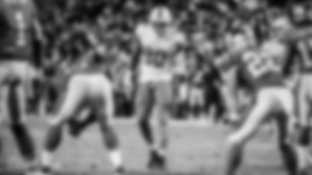 Charles Harris, Defensive End