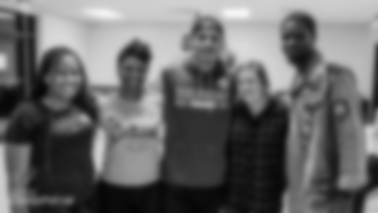 122018-KennyStillsHolidayEvent-CG0207