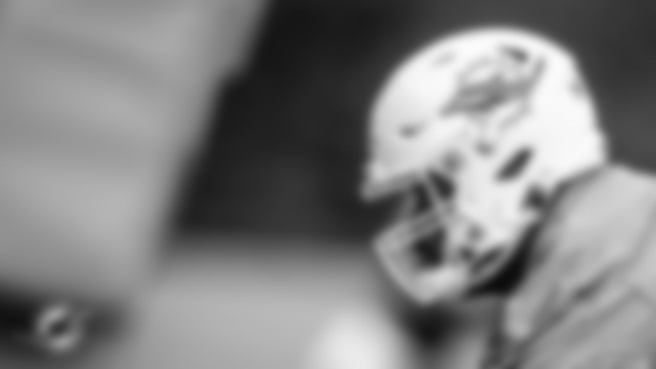 Miami Dolphins defensive tackle Benito Jones