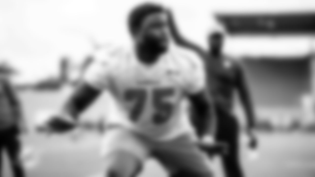 Miami Dolphins tackle Greg Little