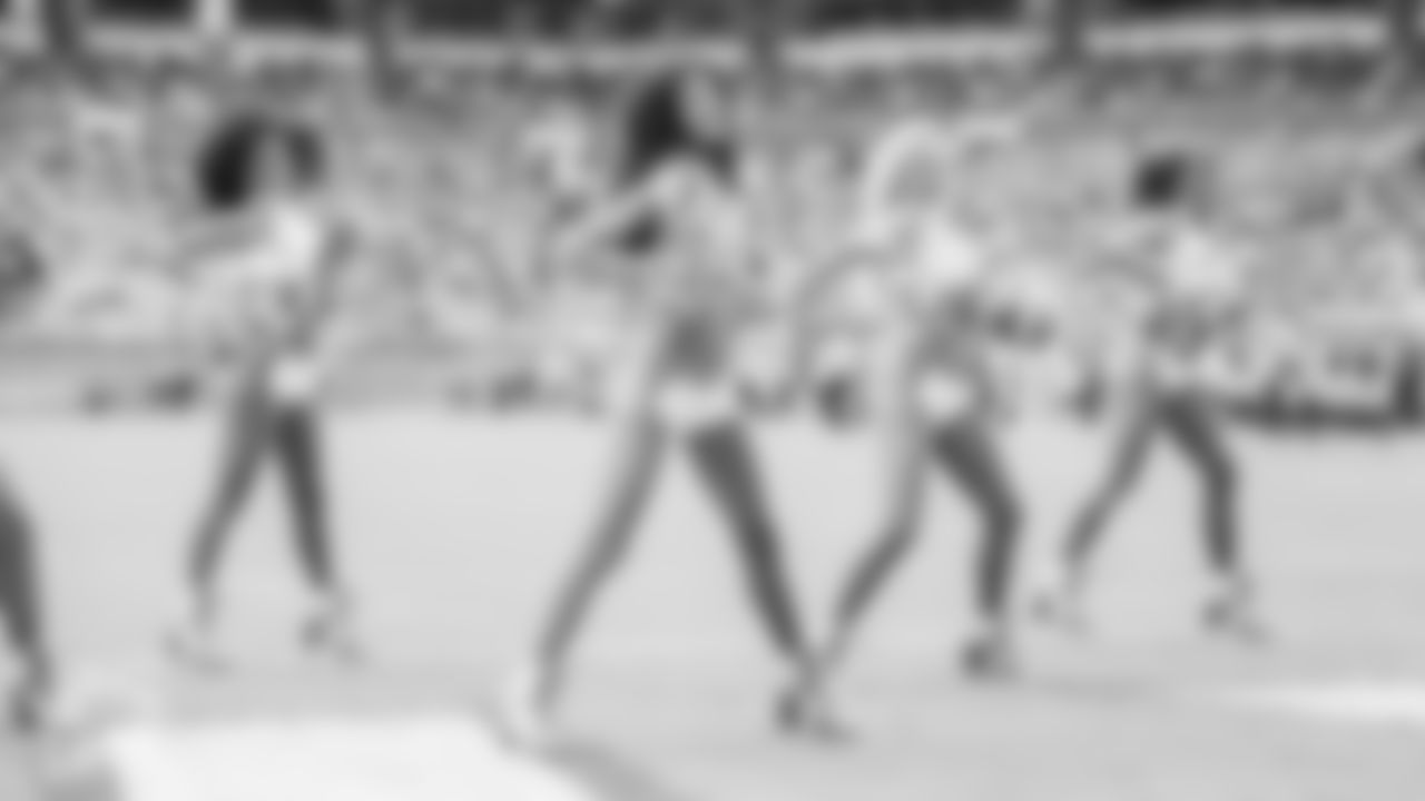 Miami Dolphins Cheerleaders during an NFL week 9 game against the New York Jets at Hard Rock Stadium in Miami Gardens, Florida on November 3rd, 2019. (Jose A Pineiro/Miami Dolphins)