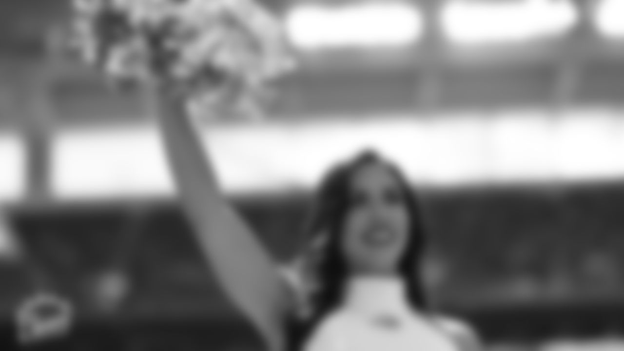 Cheerleader during a week 6 NFL football game against the Washington Redskins at Hard Rock Stadium in Miami Gardens, FL on October 13th, 2019. (Peter McMahon/Miami Dolphins)