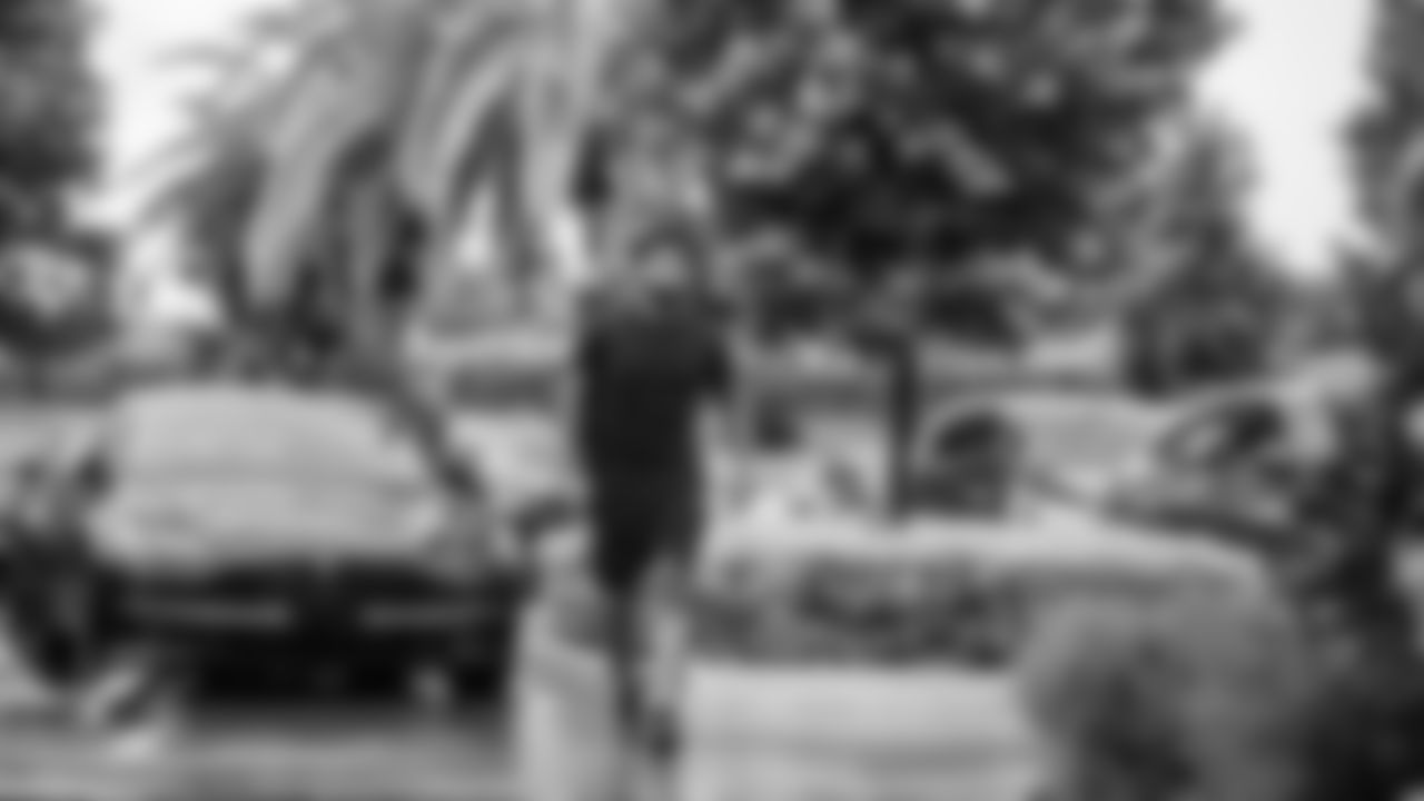 220726-TrainingCampArrivals-BA009