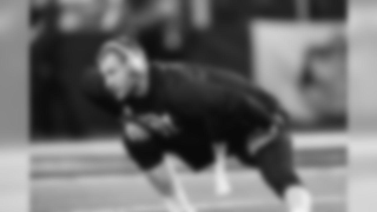 QB Carson Wentz