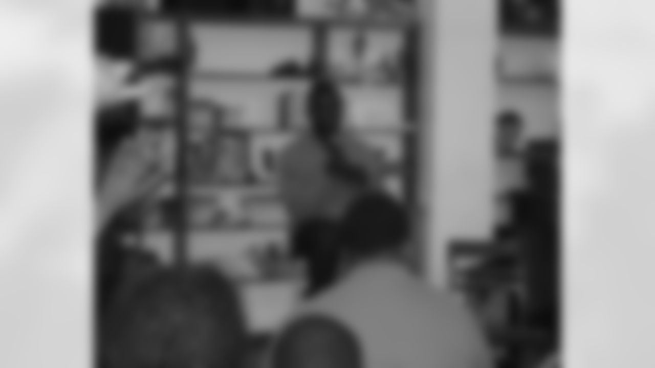 Michael Vick Visits West Philadelphia High School