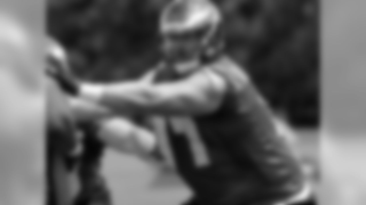 Kevin Graf was a three-year starter at USC, as he once again plays with Matt Barkley