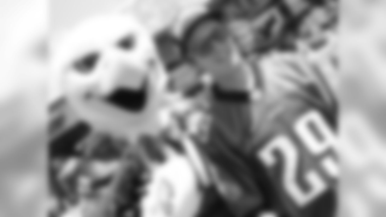 SWOOP with a fan sporting a rookie RB LeSean McCoy jersey