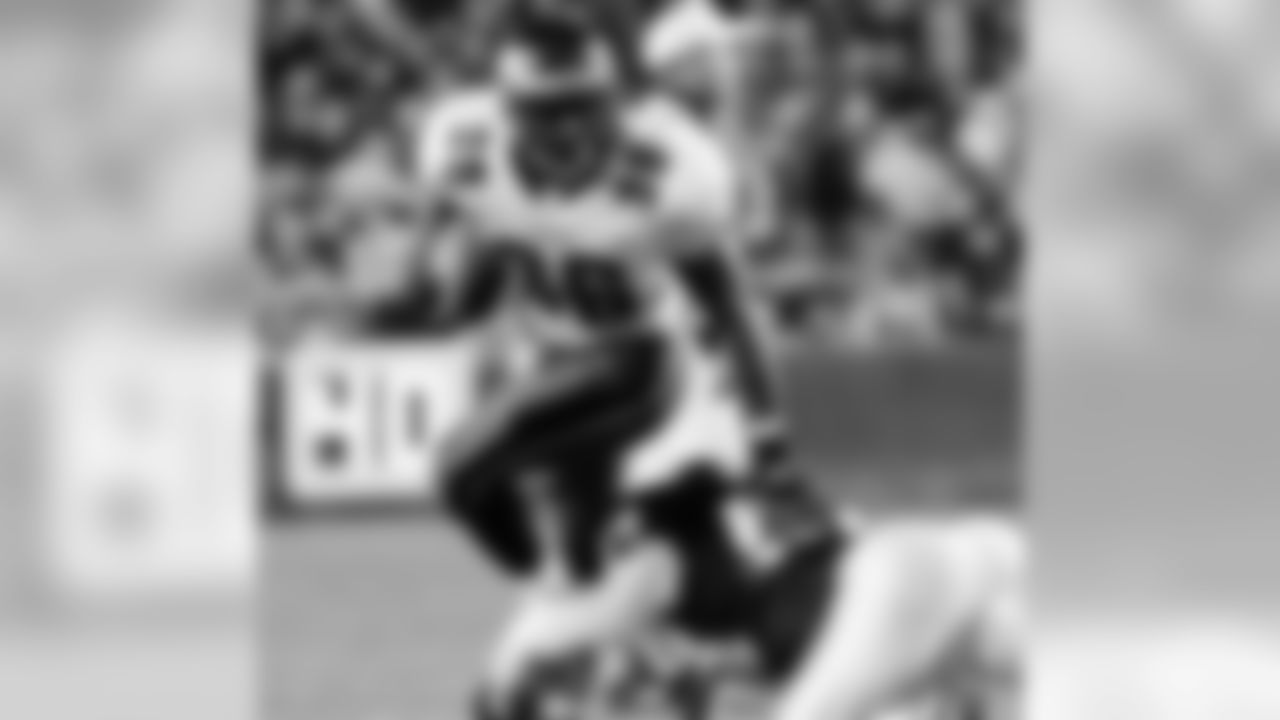 RB Brian Westbrook left the game early in the 2nd qtr. with a torn tricep muscle.