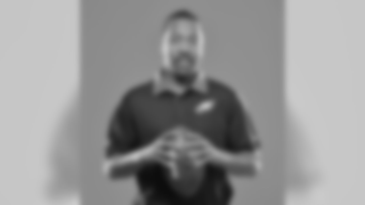Wide Receivers Coach Greg Lewis
