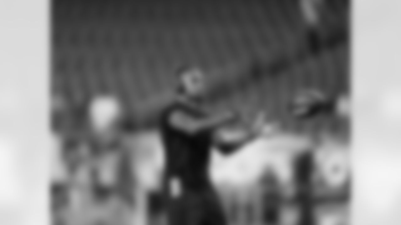 Eagles' WR DeSean Jackson catches a pass on the field.