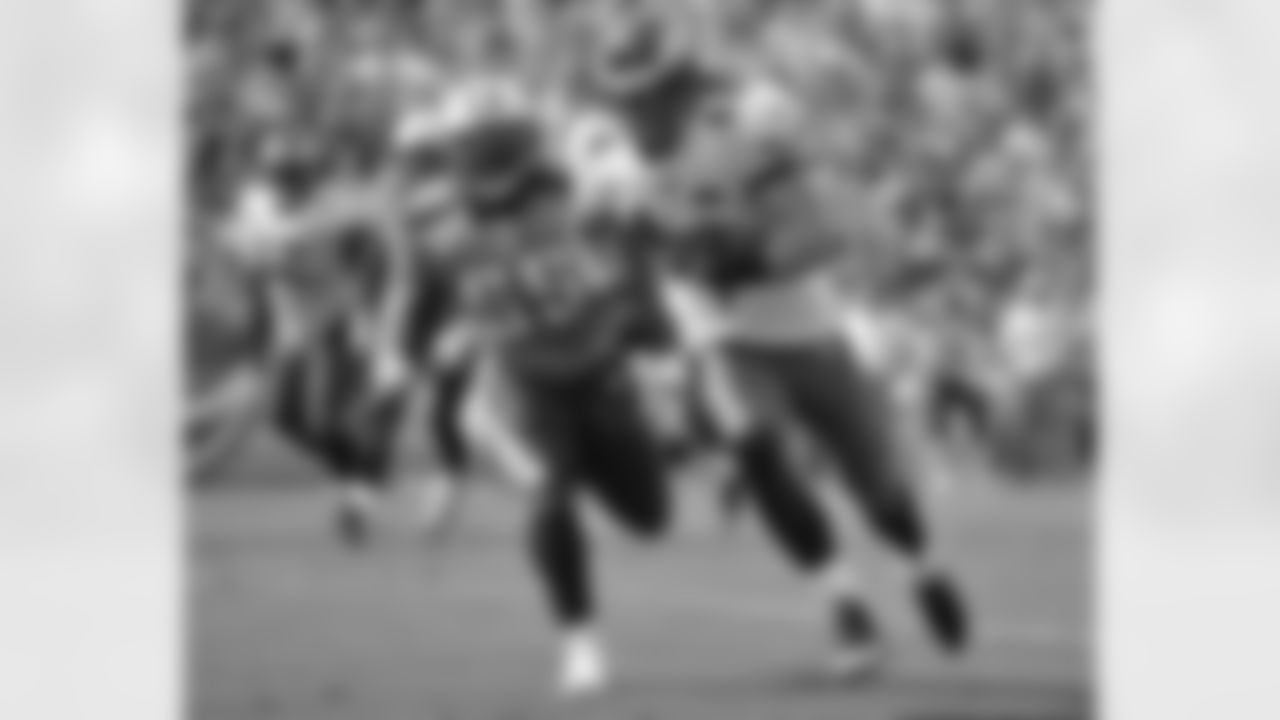 WR Riley Cooper