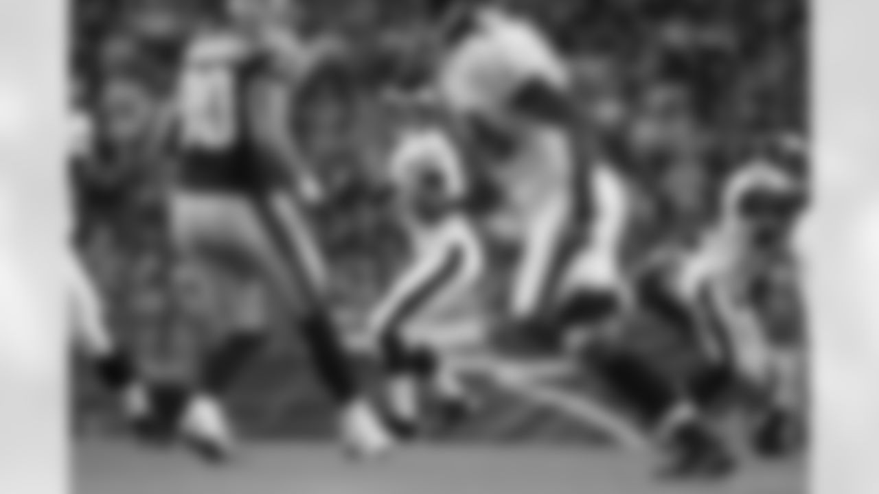 QB Nick Foles